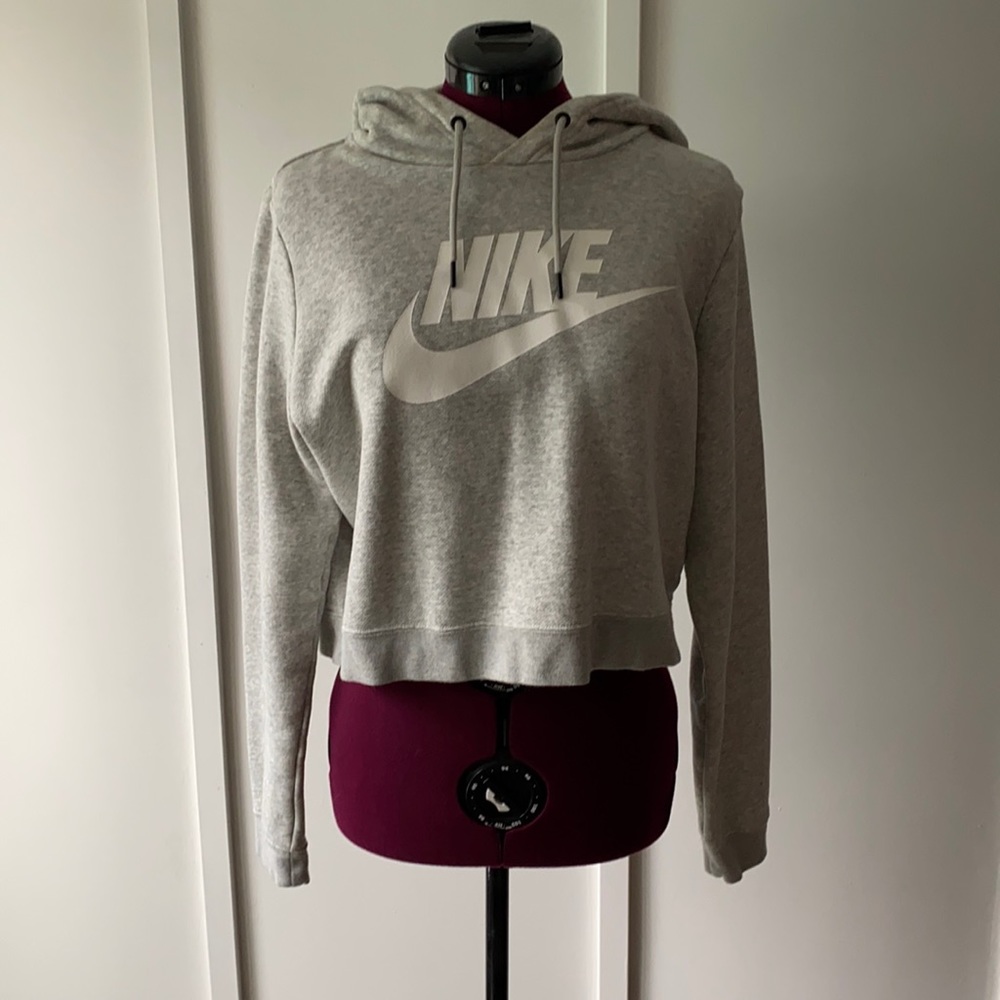 Nike Cropped Hoodie!